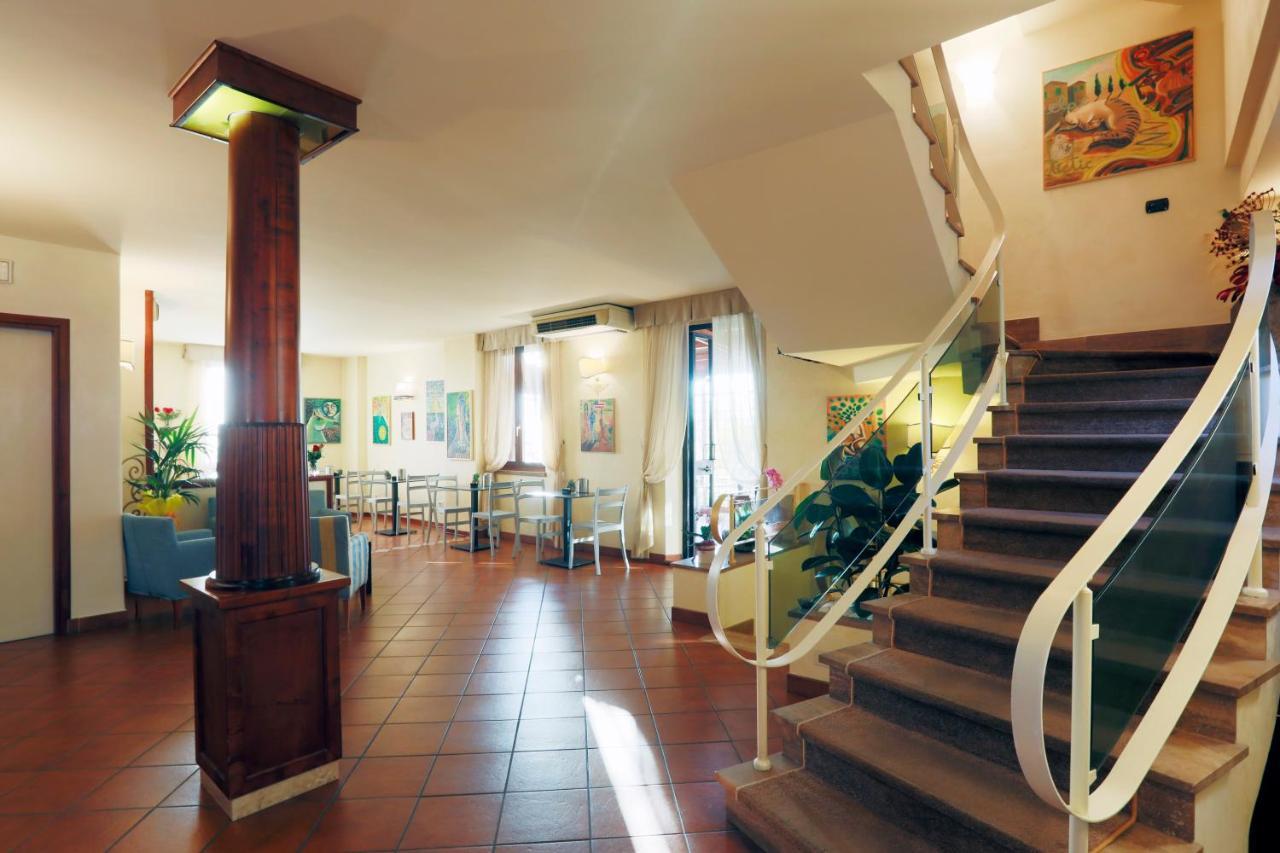 Hotel Arcobaleno Siena Luaran gambar
