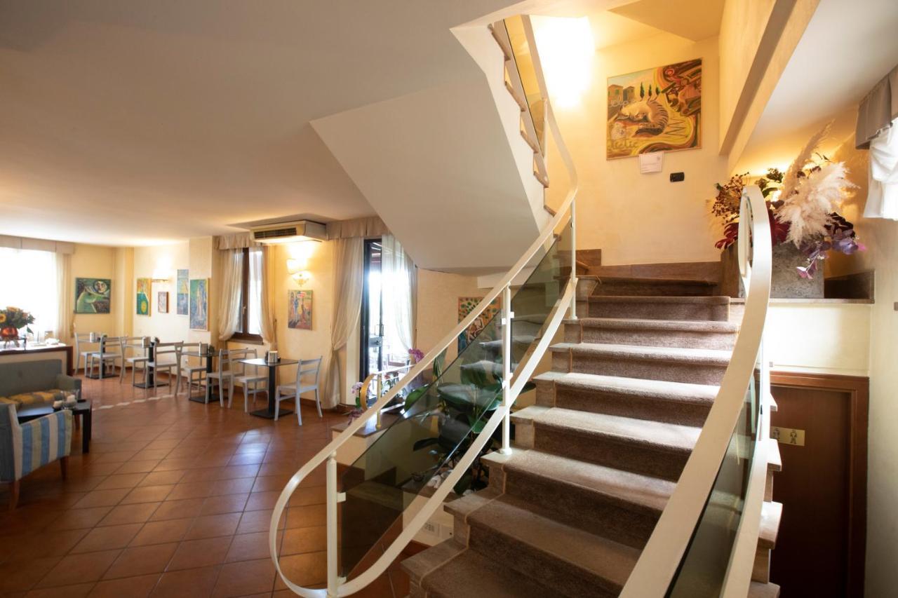 Hotel Arcobaleno Siena Luaran gambar