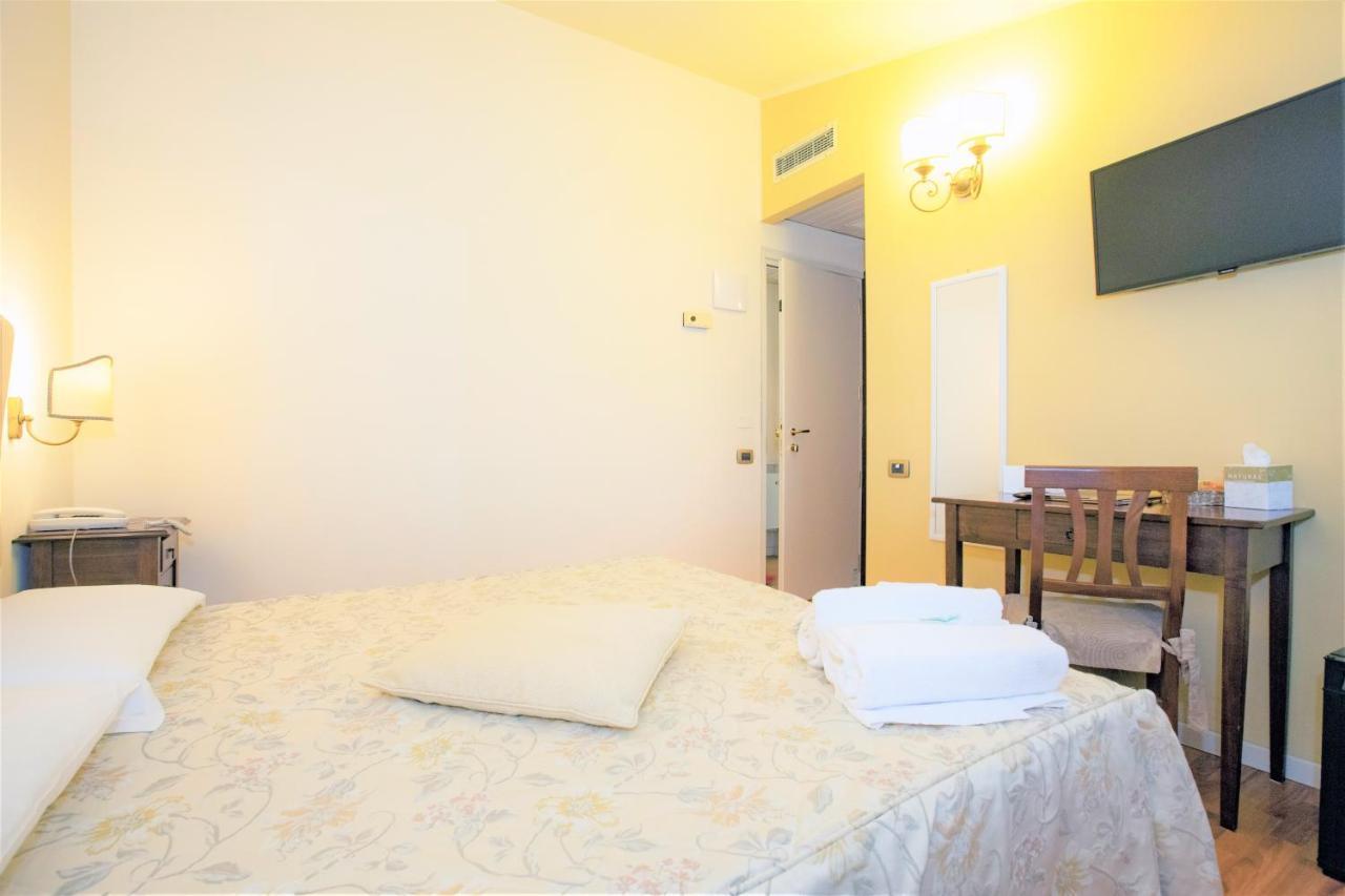 Hotel Arcobaleno Siena Luaran gambar