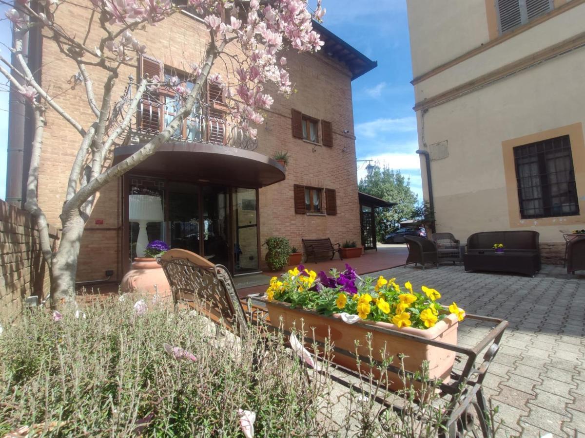 Hotel Arcobaleno Siena Luaran gambar