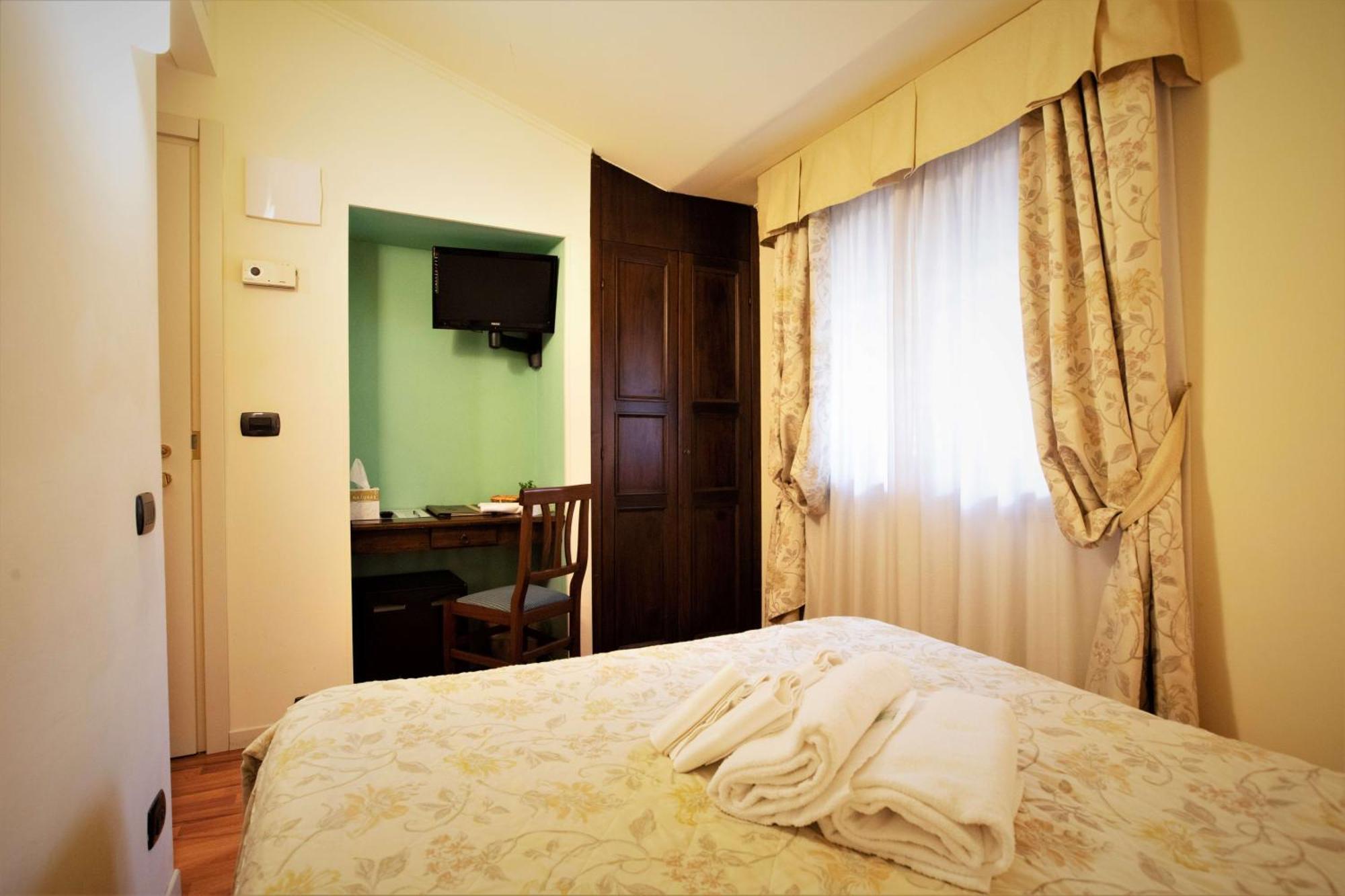 Hotel Arcobaleno Siena Luaran gambar